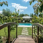 Albachiara 8, Emma