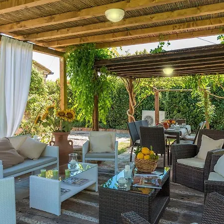 Albachiara 8, Emma Cortona