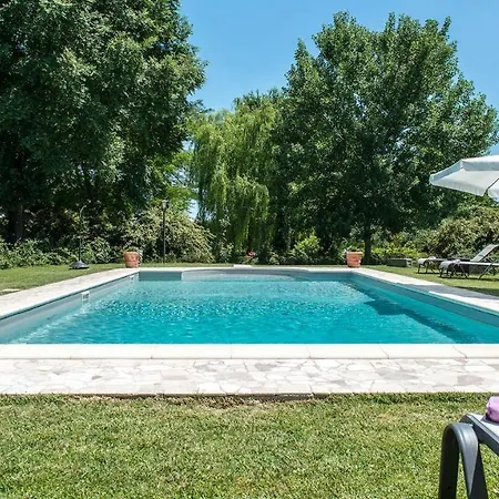 Albachiara 8, Emma Villa Cortona