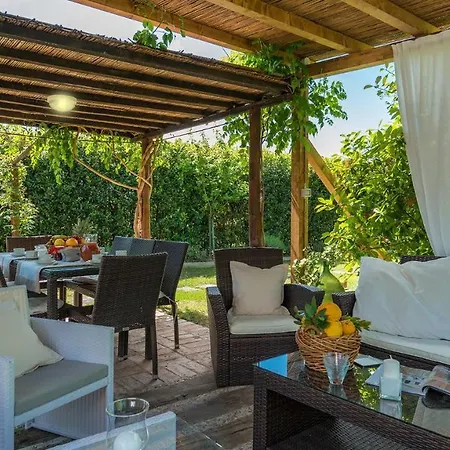 Albachiara 8, Emma * קורטונה