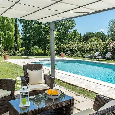 Albachiara 8, Emma *