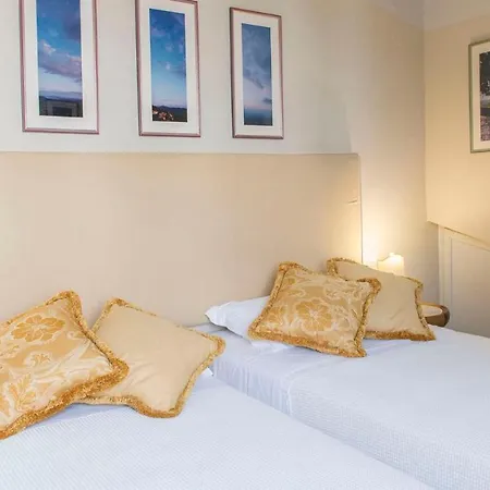 Albachiara 8, Emma *