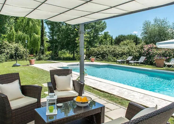 Albachiara 8, Emma *